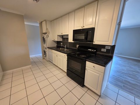 Tiny photo for 910 Beau Drive #202, Des Plaines, IL 60016 (MLS # 12433537)
