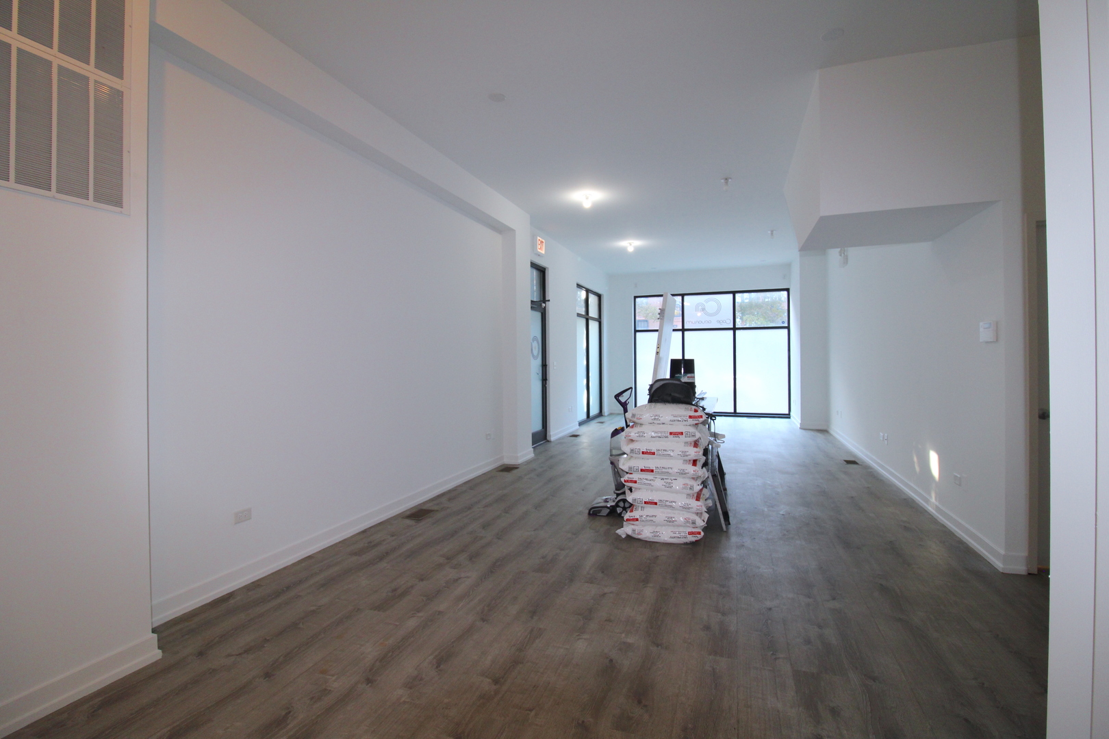 935 N Ashland Avenue 1