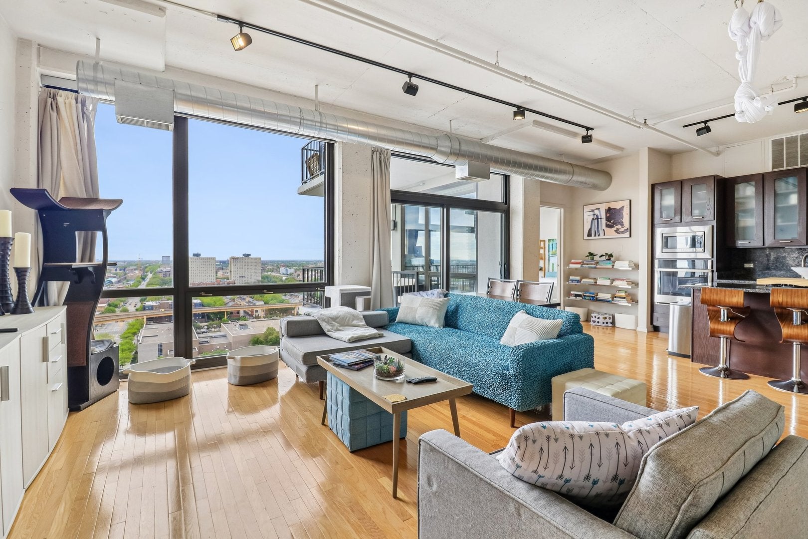 1530 S STATE Street 16K