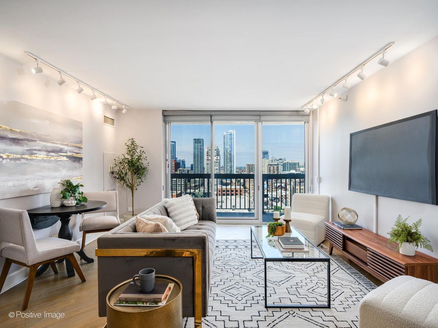 545 N Dearborn Street W1911