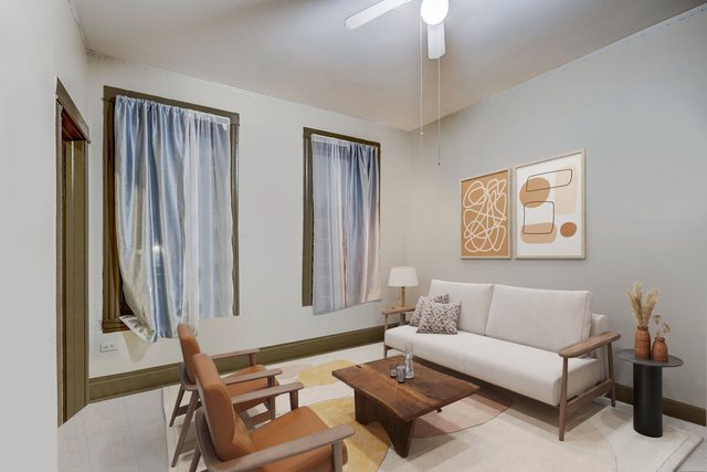 2326 S Sacramento Avenue