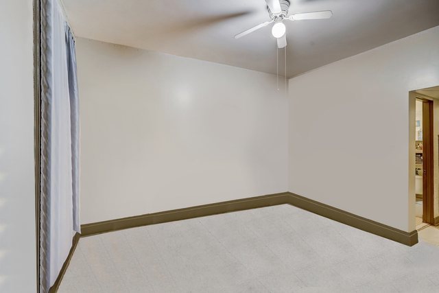 2326 S Sacramento Avenue