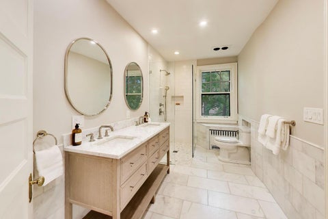 Tiny photo for 225 Hamilton Street, Evanston, IL 60202 (MLS # 12753717)