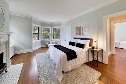 Tiny photo for 225 Hamilton Street, Evanston, IL 60202 (MLS # 12753717)