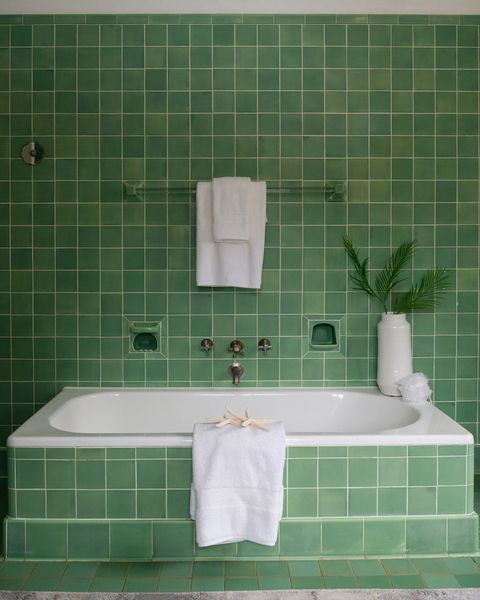 Tiny photo for 1650 Green Bay Road, Lake Bluff, IL 60044 (MLS # 12527076)