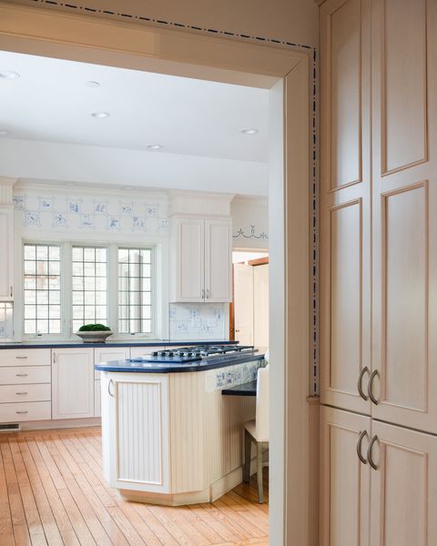 Tiny photo for 1650 Green Bay Road, Lake Bluff, IL 60044 (MLS # 12527076)