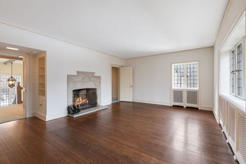 Tiny photo for 1650 Green Bay Road, Lake Bluff, IL 60044 (MLS # 12527076)