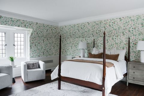 Tiny photo for 1650 Green Bay Road, Lake Bluff, IL 60044 (MLS # 12527076)