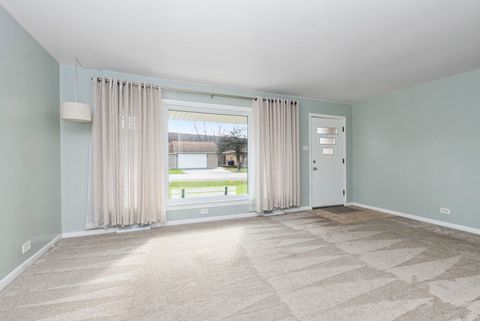 Tiny photo for 11410 S Natchez Avenue, Worth, IL 60482 (MLS # 12602487)