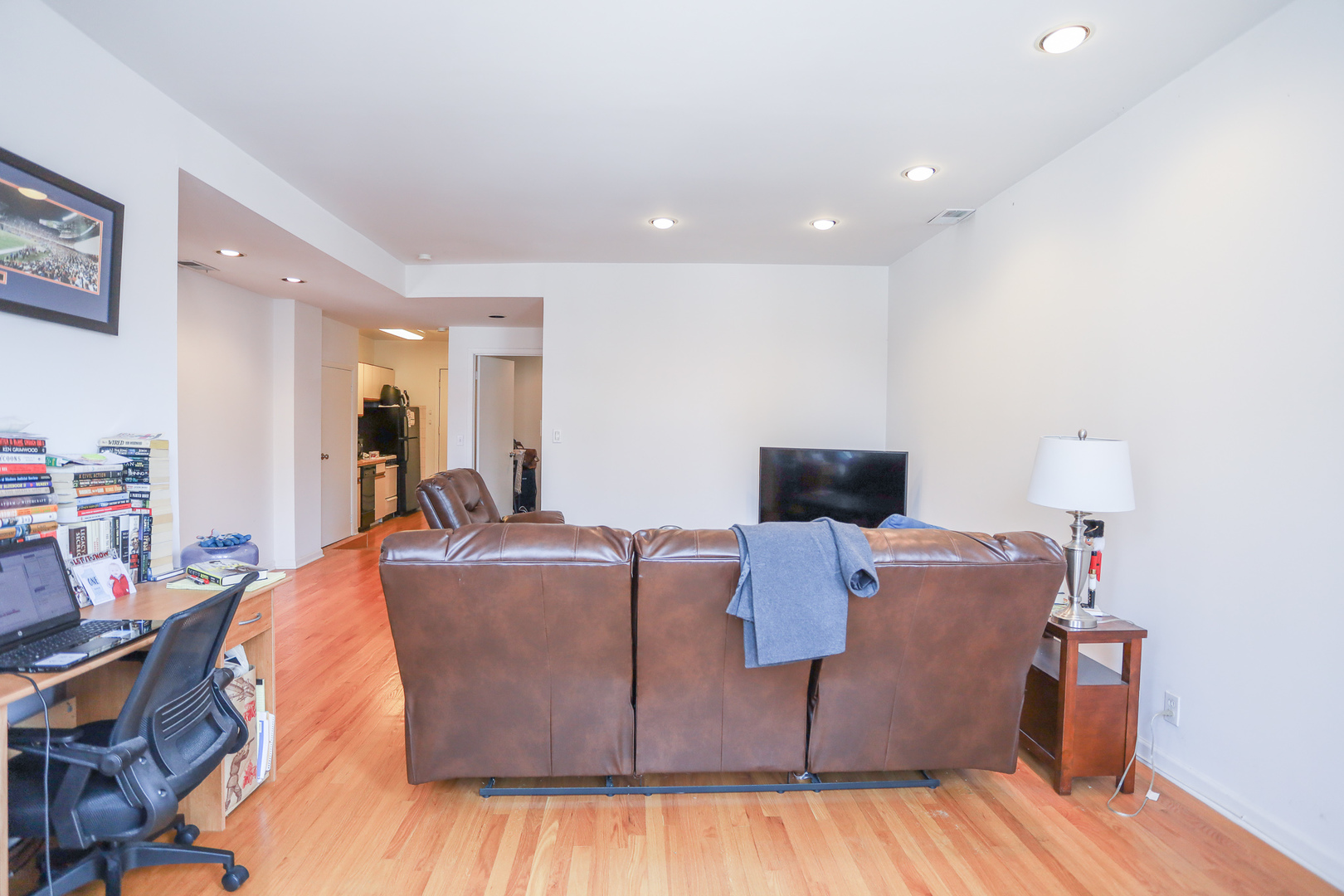 1811 N Wells Street 1