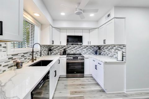 Tiny photo for 111 W Brandon Court #E24, Palatine, IL 60067 (MLS # 12526860)