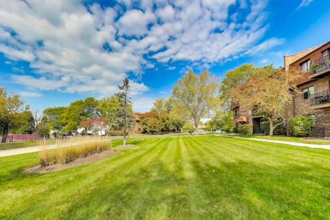 Tiny photo for 111 W Brandon Court #E24, Palatine, IL 60067 (MLS # 12526860)