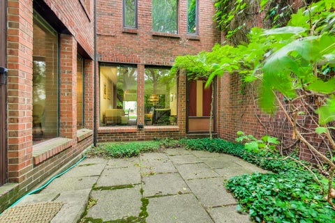Tiny photo for 5508 S Kenwood Avenue, Chicago, IL 60637 (MLS # 12662092)