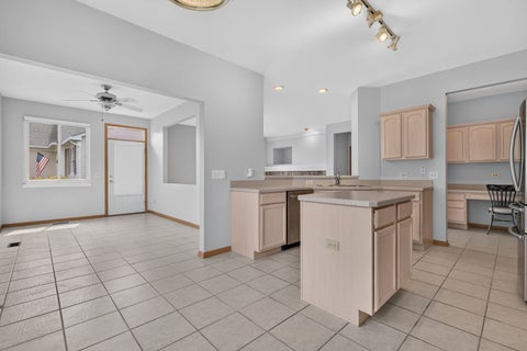 Tiny photo for 630 Saugatuk Circle, Romeoville, IL 60446 (MLS # 12738442)
