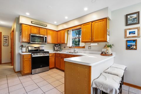 Tiny photo for 14224 Springfield Avenue, Crestwood, IL 60418 (MLS # 12488761)
