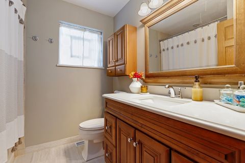 Tiny photo for 14224 Springfield Avenue, Crestwood, IL 60418 (MLS # 12488761)