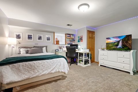 Tiny photo for 14224 Springfield Avenue, Crestwood, IL 60418 (MLS # 12488761)