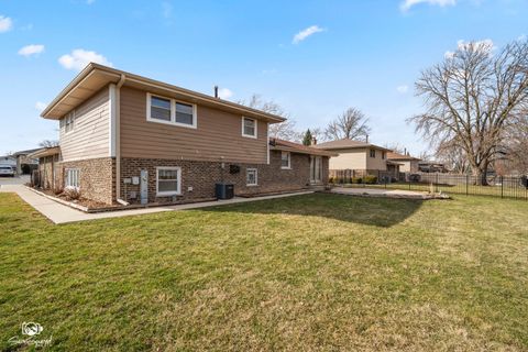 Tiny photo for 14215 Timothy Drive, Orland Park, IL 60462 (MLS # 12589204)