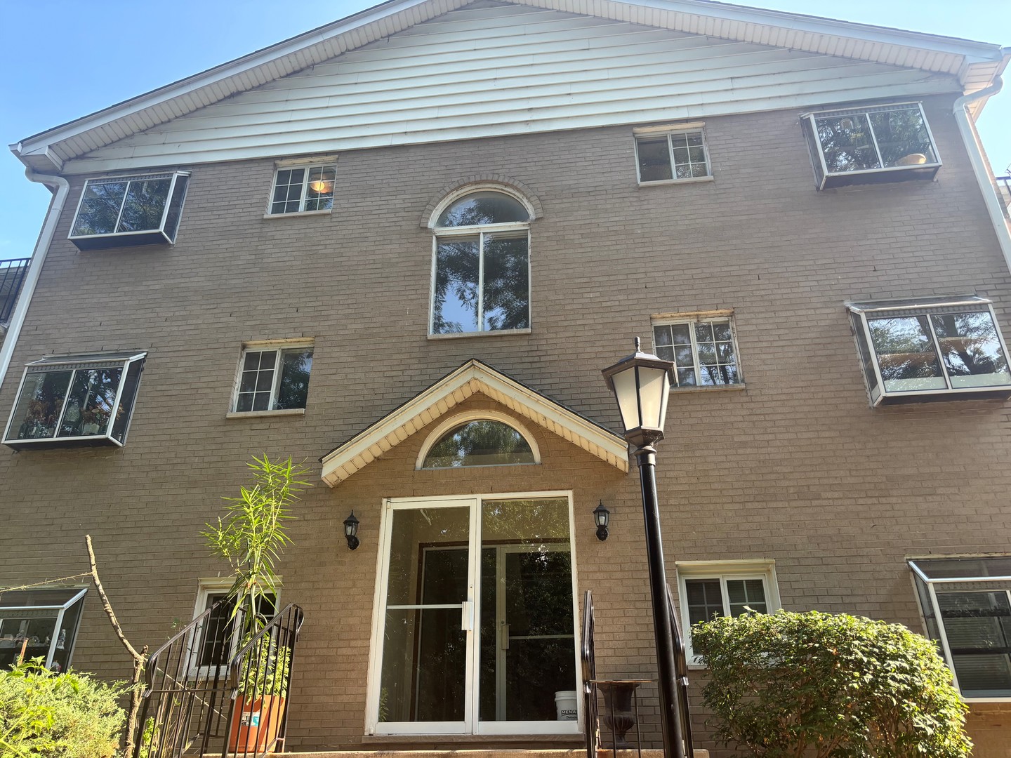 462 S President Street 304