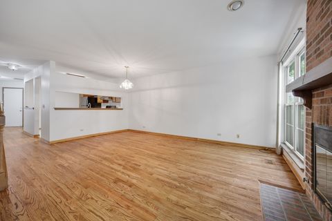 Tiny photo for 942 Little Falls Court, Elk Grove Village, IL 60007 (MLS # 12629946)