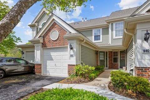 Photo of 942 Little Falls Court, Elk Grove Village, IL 60007 (MLS # 12629946)