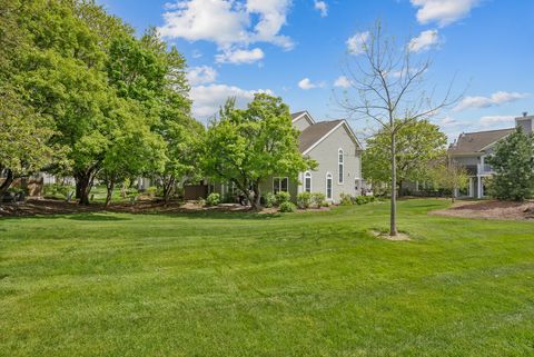 Tiny photo for 942 Little Falls Court, Elk Grove Village, IL 60007 (MLS # 12629946)