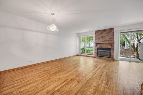 Tiny photo for 942 Little Falls Court, Elk Grove Village, IL 60007 (MLS # 12629946)