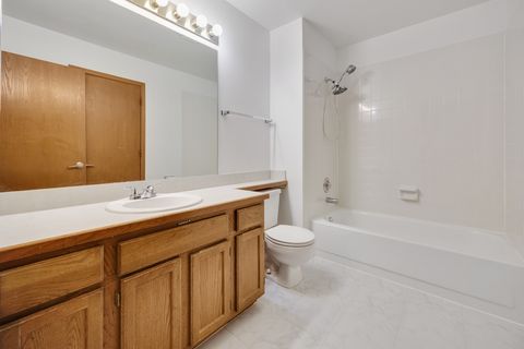 Tiny photo for 942 Little Falls Court, Elk Grove Village, IL 60007 (MLS # 12629946)