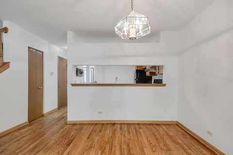 Tiny photo for 942 Little Falls Court, Elk Grove Village, IL 60007 (MLS # 12629946)