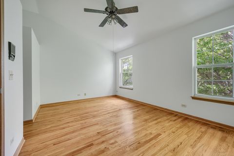 Tiny photo for 942 Little Falls Court, Elk Grove Village, IL 60007 (MLS # 12629946)