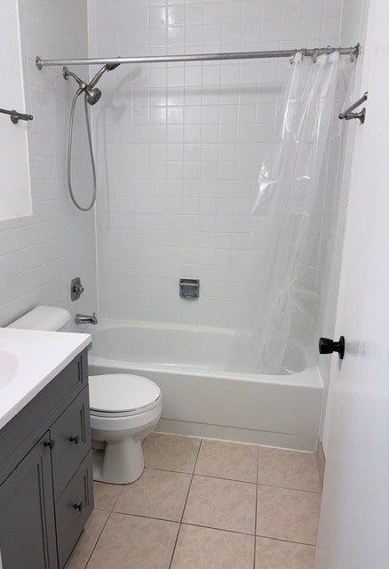Tiny photo for 6882 W Touhy Avenue #B, Niles, IL 60714 (MLS # 12793371)
