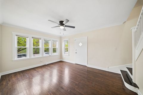 Tiny photo for 9206 S Anthony Avenue, Chicago, IL 60617 (MLS # 12636824)