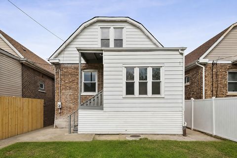 Tiny photo for 9206 S Anthony Avenue, Chicago, IL 60617 (MLS # 12636824)
