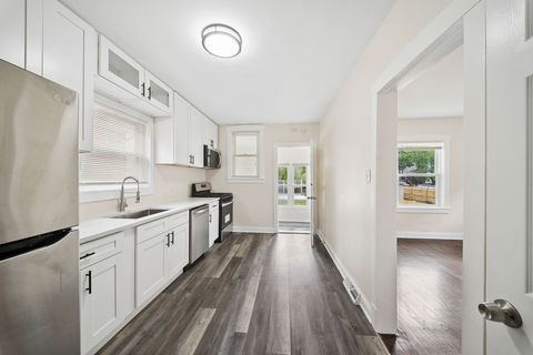 Tiny photo for 9206 S Anthony Avenue, Chicago, IL 60617 (MLS # 12636824)