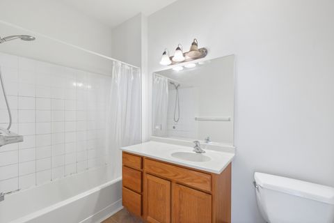 Tiny photo for 17 W 35th Street #406, Chicago, IL 60616 (MLS # 12471685)