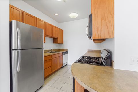 Tiny photo for 17 W 35th Street #406, Chicago, IL 60616 (MLS # 12471685)
