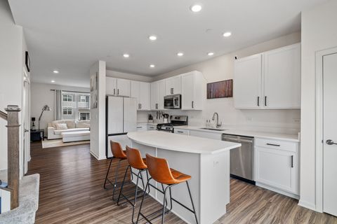 Tiny photo for 2599 Martini Street #2599, Mundelein, IL 60060 (MLS # 12495342)