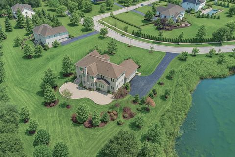 Photo of 2510 Bayswater Circle, Gurnee, IL 60031 (MLS # 12543436)