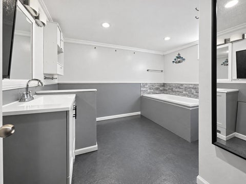 Tiny photo for 565 N Ingraham Avenue, Calumet City, IL 60409 (MLS # 12792949)