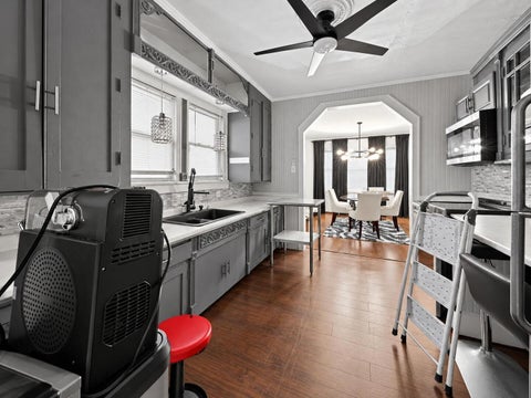 Tiny photo for 565 N Ingraham Avenue, Calumet City, IL 60409 (MLS # 12792949)