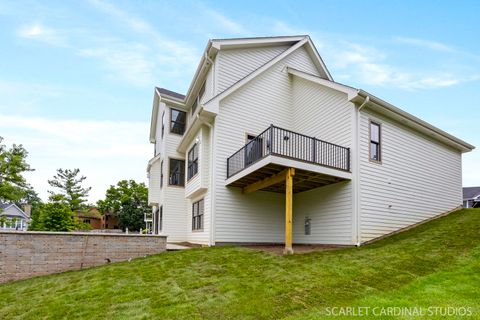 Tiny photo for 831 Avon Court, Glen Ellyn, IL 60137 (MLS # 12472196)