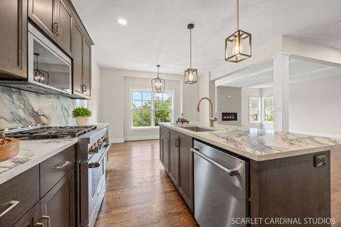 Tiny photo for 831 Avon Court, Glen Ellyn, IL 60137 (MLS # 12472196)