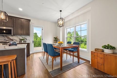 Tiny photo for 831 Avon Court, Glen Ellyn, IL 60137 (MLS # 12472196)