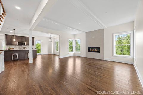 Tiny photo for 831 Avon Court, Glen Ellyn, IL 60137 (MLS # 12472196)
