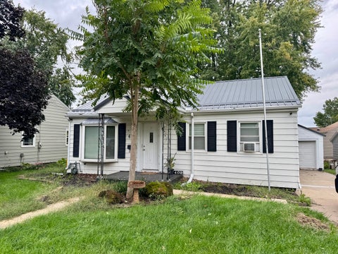 Photo of 409 18th Avenue, Sterling, IL 61081 (MLS # 12766801)