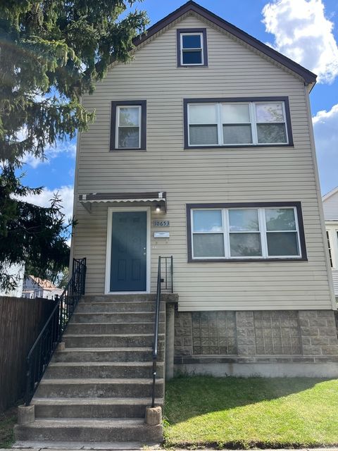 10653 S Mackinaw Avenue Chicago IL 60617