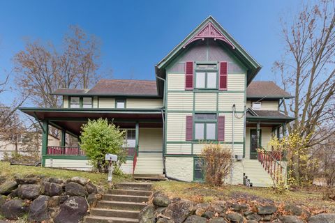 Tiny photo for 1611 Oakes Avenue, Rockford, IL 61107 (MLS # 12524012)