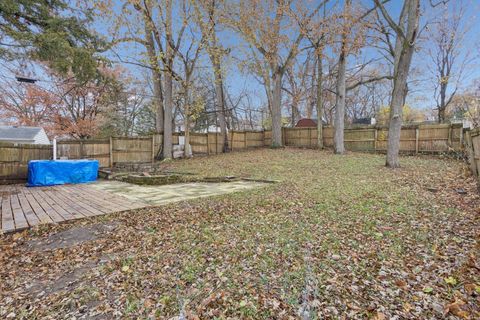 Tiny photo for 1611 Oakes Avenue, Rockford, IL 61107 (MLS # 12524012)