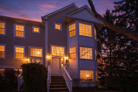 Photo of 111 Hidden Creek Lane, North Aurora, IL 60542 (MLS # 12600406)