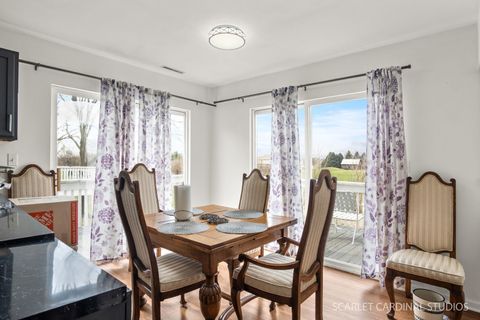 Tiny photo for 111 Hidden Creek Lane, North Aurora, IL 60542 (MLS # 12600406)